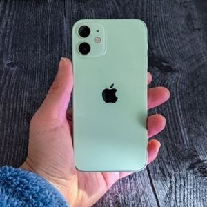 iPhone 12 mini Green Unlocked 64 GB
